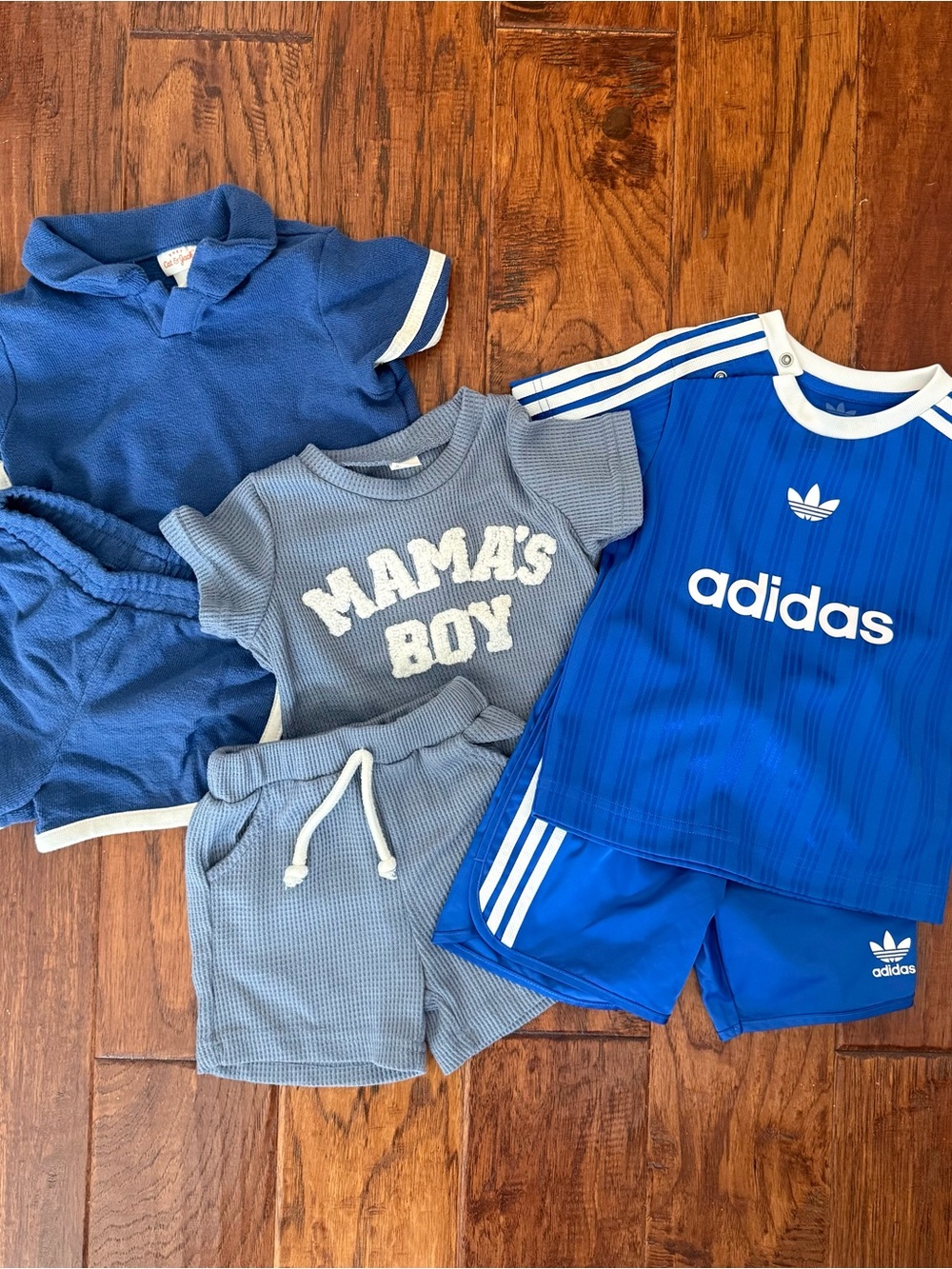 Boy 12-18 Bundle (16 matching sets + 30+ pieces)